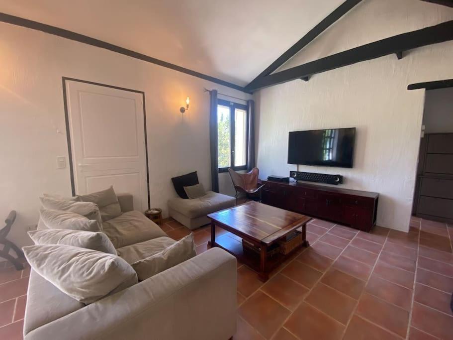 Ar De Vie Villa Chaleureuse En Provence Ventabren Exterior photo