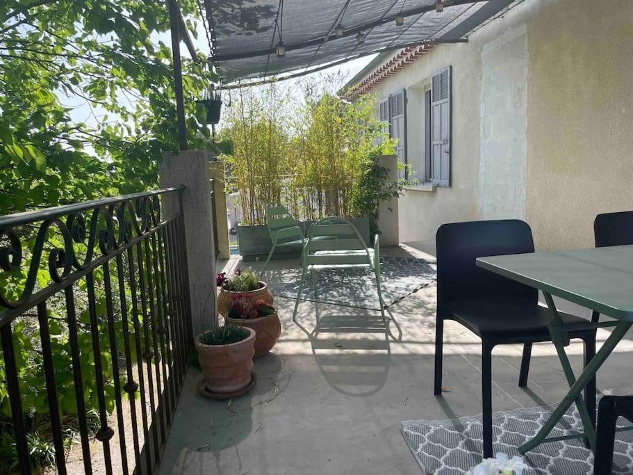 Ar De Vie Villa Chaleureuse En Provence Ventabren Exterior photo